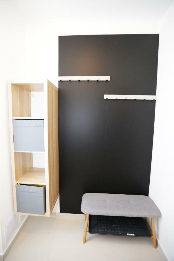 Samorin - Apartment In The Center - Private Parking - Klimatizacia Zewnętrze zdjęcie